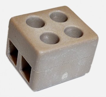 070210 connector plastic 2 station4